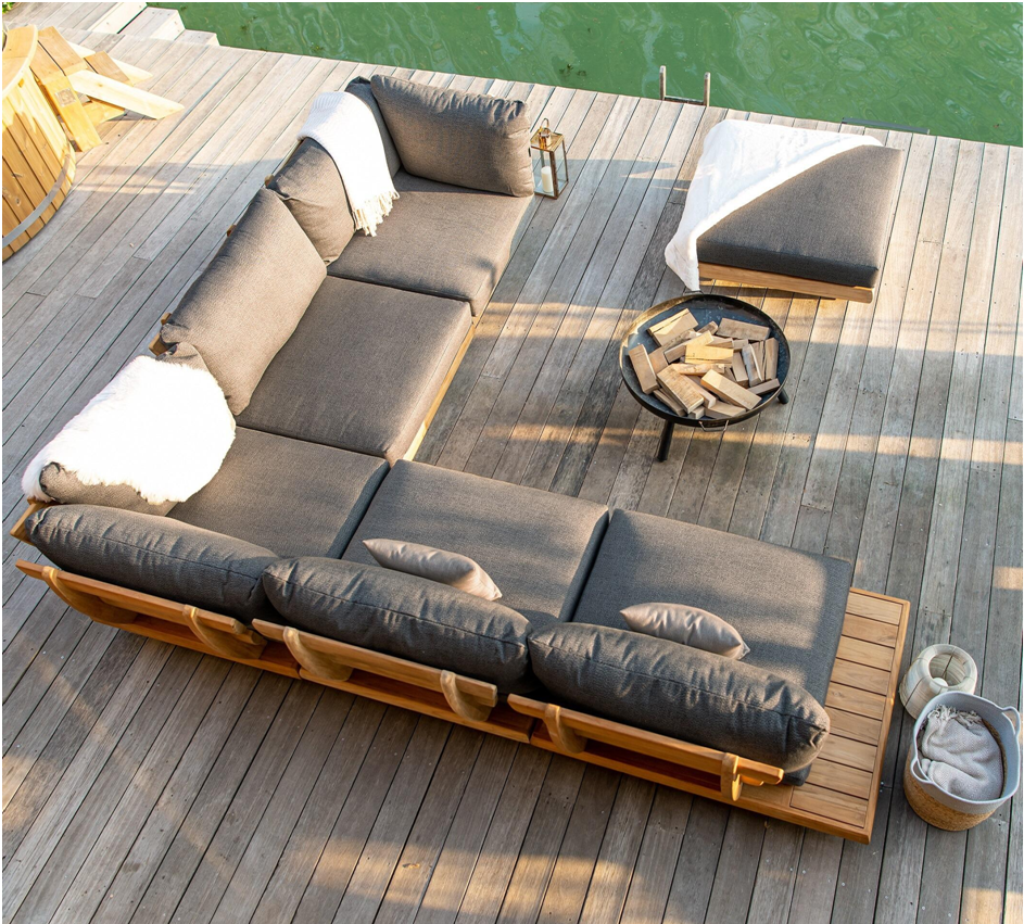 garden furniture in Indonesia